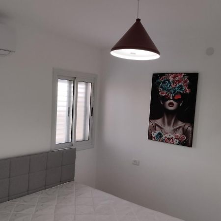 תות Lägenhet Beersheba Exteriör bild
