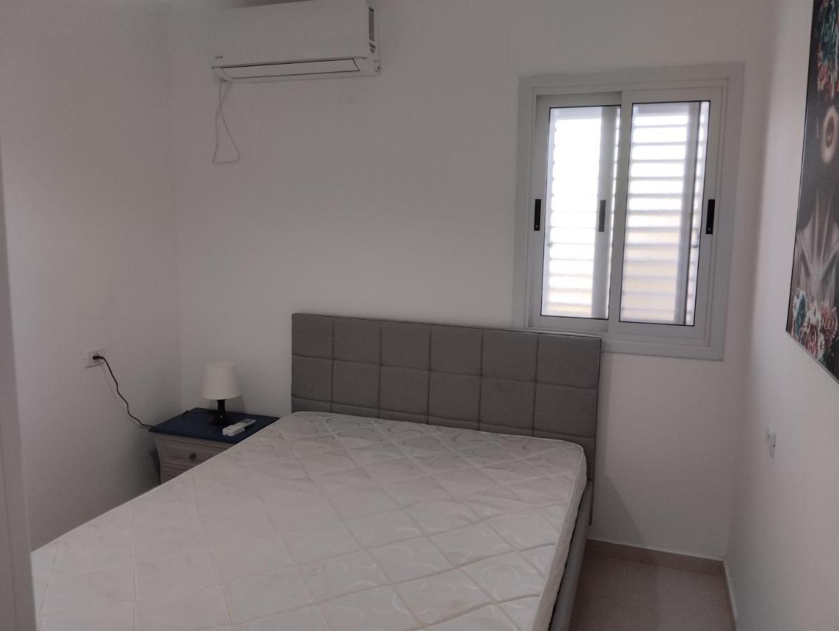 תות Lägenhet Beersheba Exteriör bild